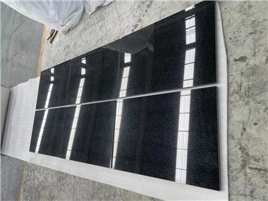 Gạch Granite đen 600x600