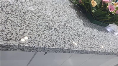 Giá đá hoa cương Trung Quốc