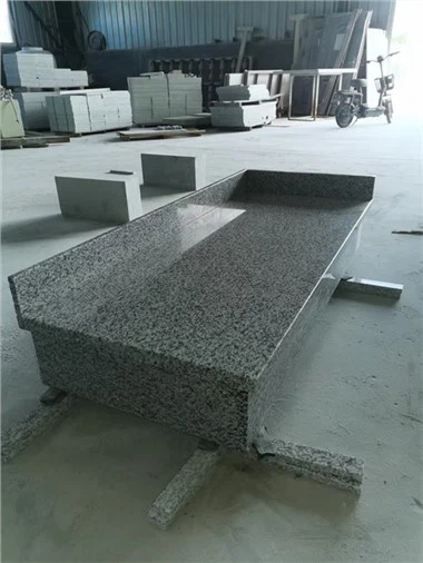 Mặt bàn đá Granite và Backsplash