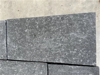 Gạch granite đen